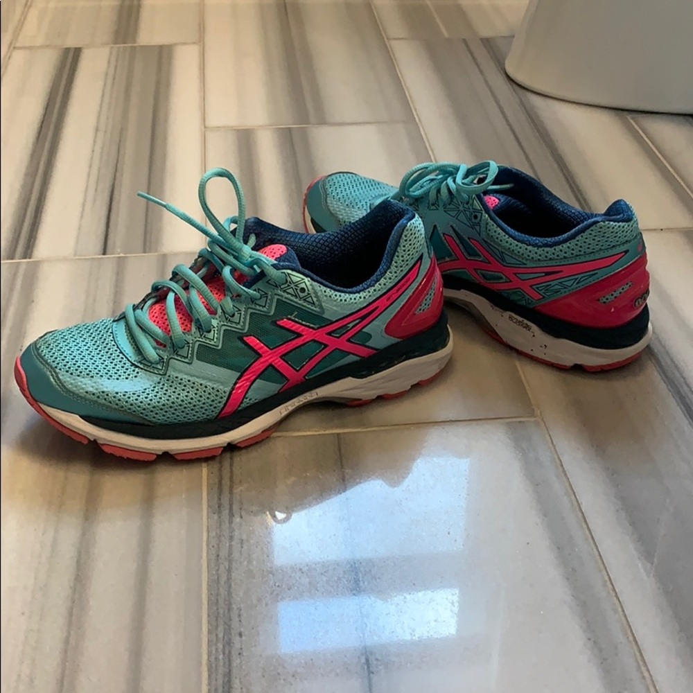 Women’s Asics Sneakers